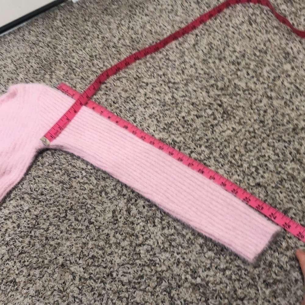 Francesca’s Collection Cropped Sweater Size Small Fuzzy Eyelash Pink Pearl - Picture 9 of 9